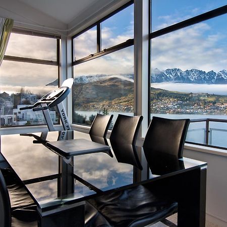 Earnslaw Villa With Lake View Queenstown Eksteriør bilde