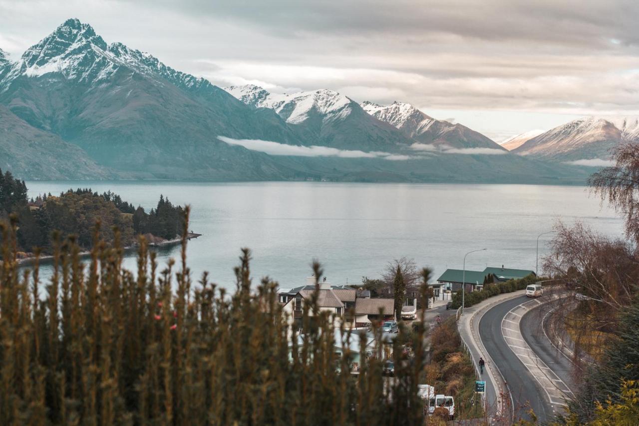 Earnslaw Villa With Lake View Queenstown Eksteriør bilde