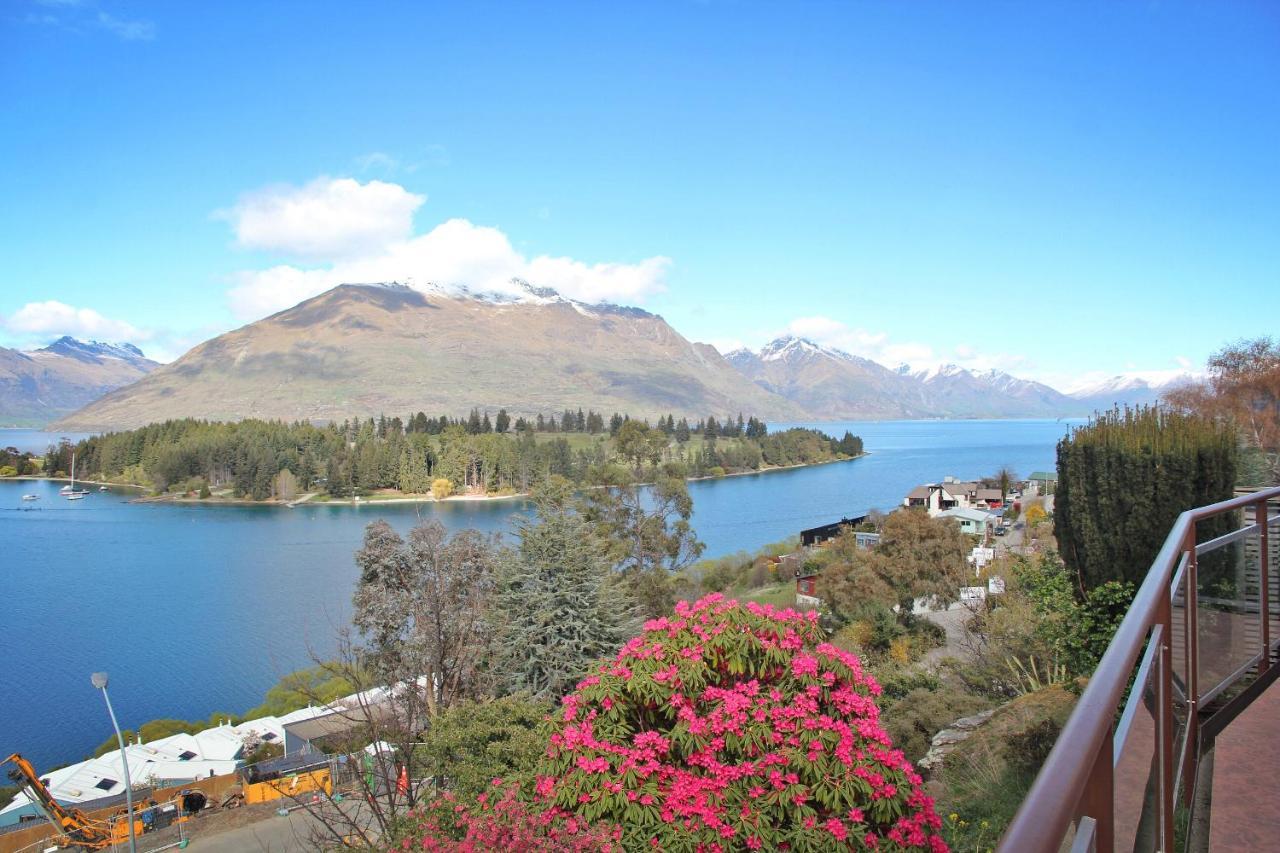 Earnslaw Villa With Lake View Queenstown Eksteriør bilde