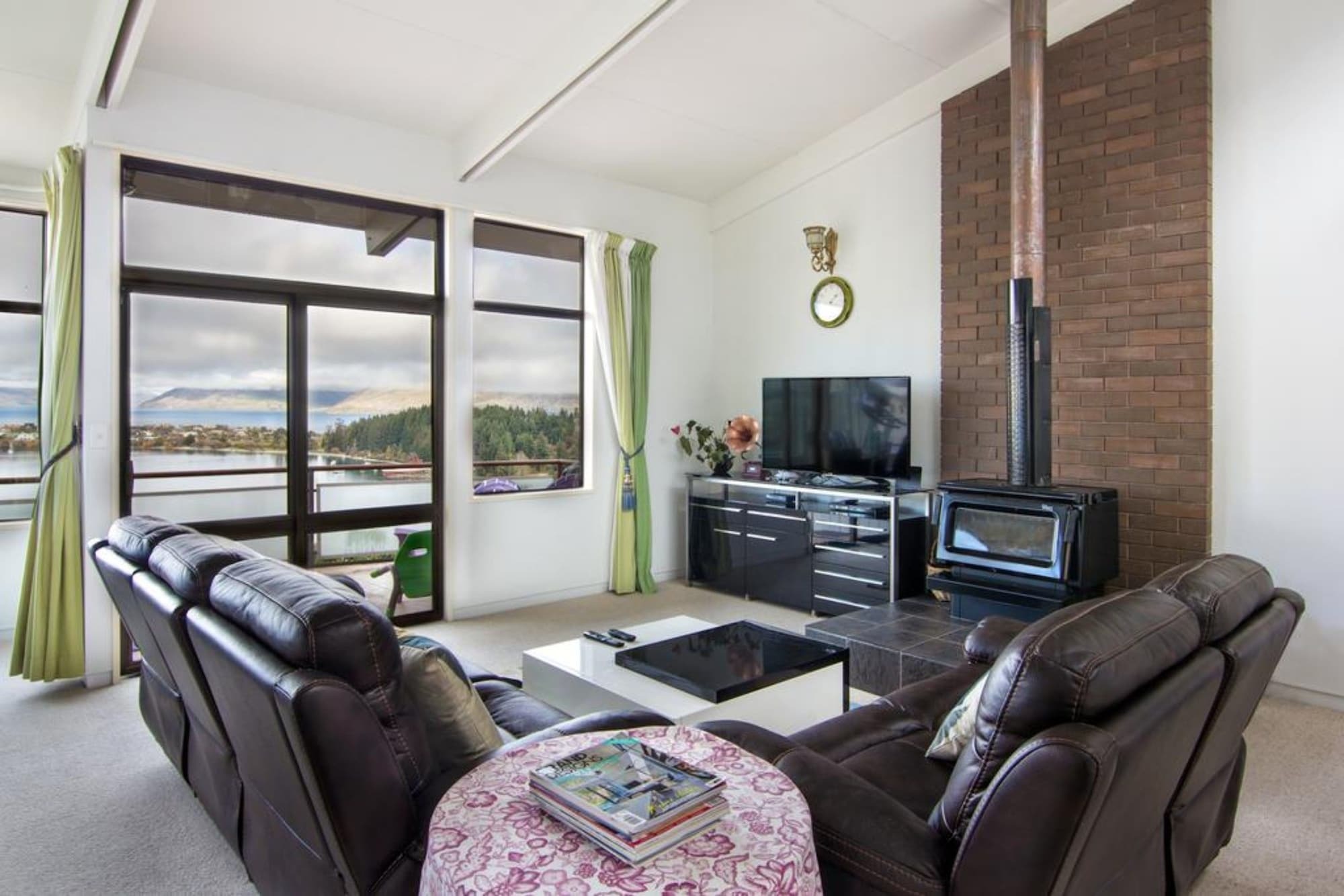 Earnslaw Villa With Lake View Queenstown Eksteriør bilde